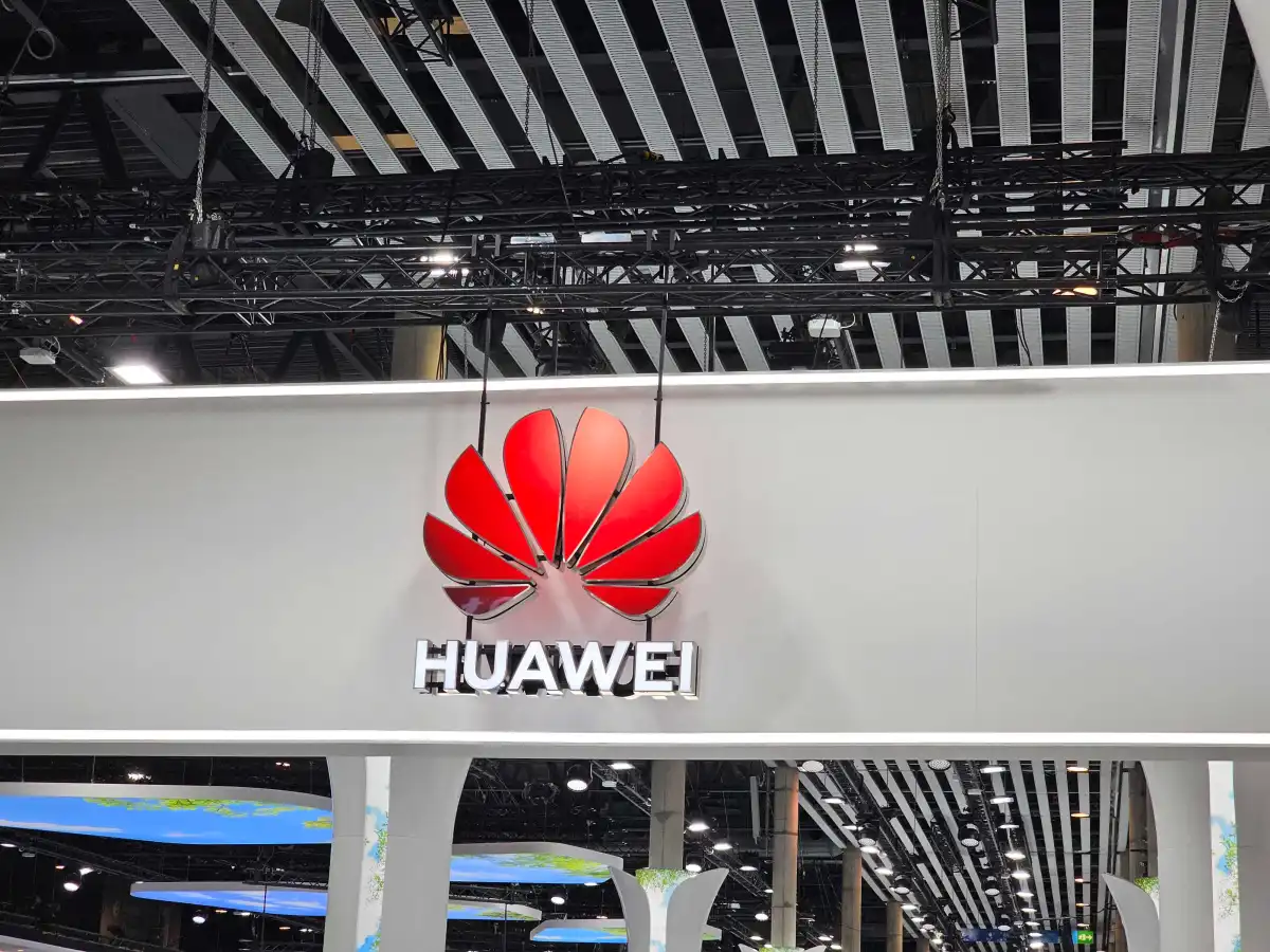 Huawei moves Ascend 960DT chip launch to Q1 2027