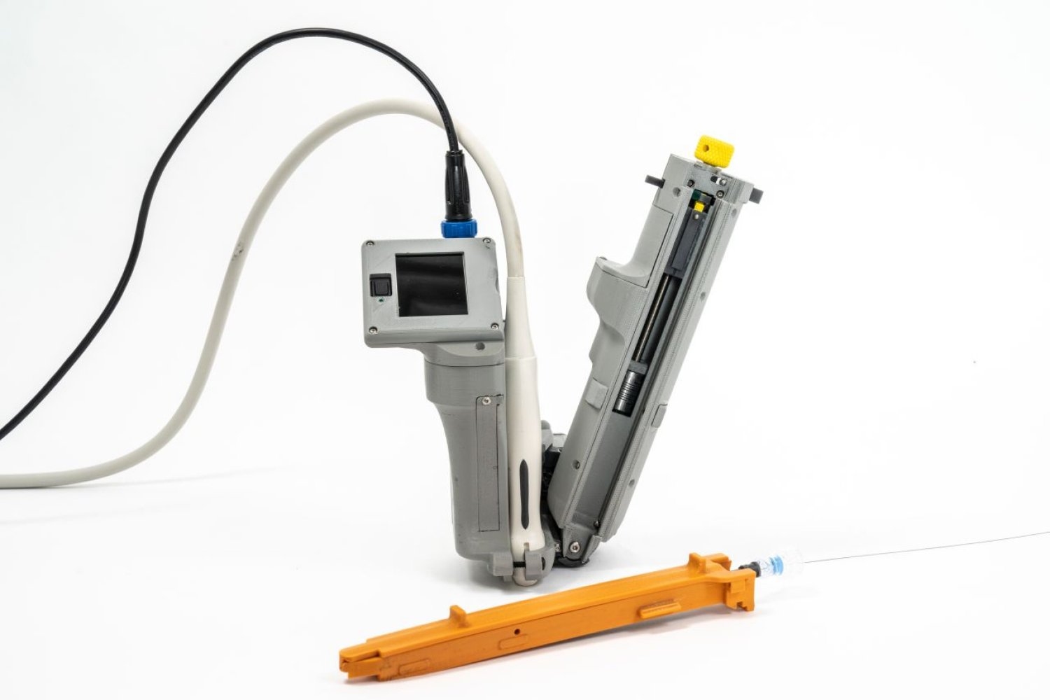 Lincoln Laboratory Device Receives Tech Transfer Award